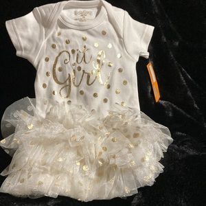 Onesie white polka dots gold